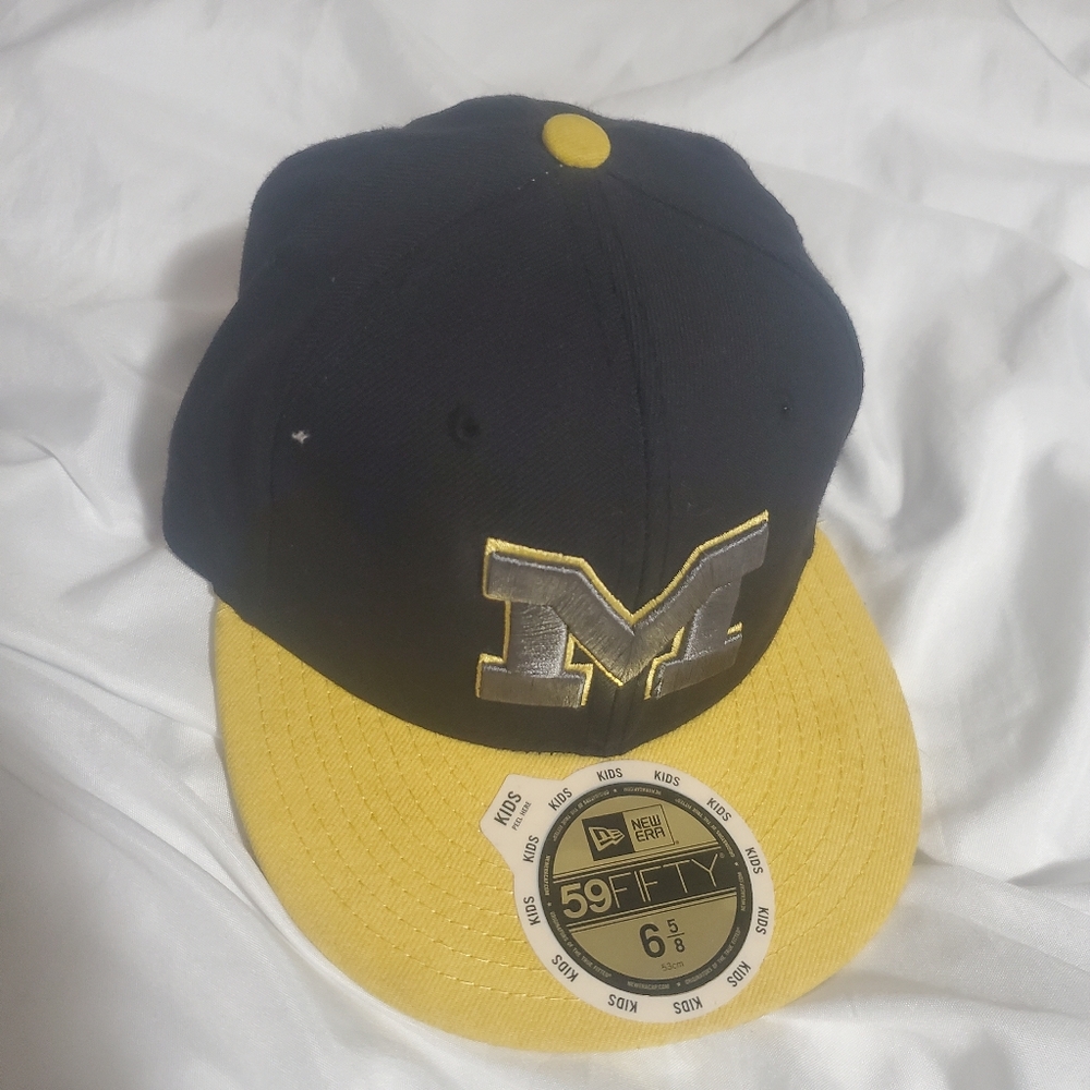 New Era Michigan Wolverines fitted sz 6 5/8